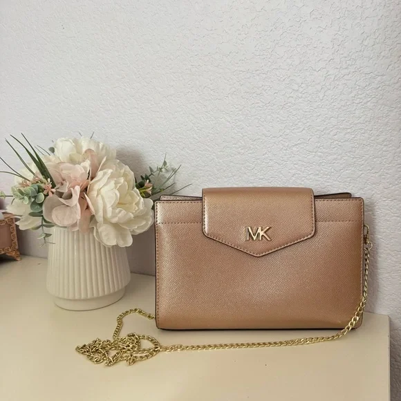 Michael Kors Rose Gold Purse - Picture 1 of 5